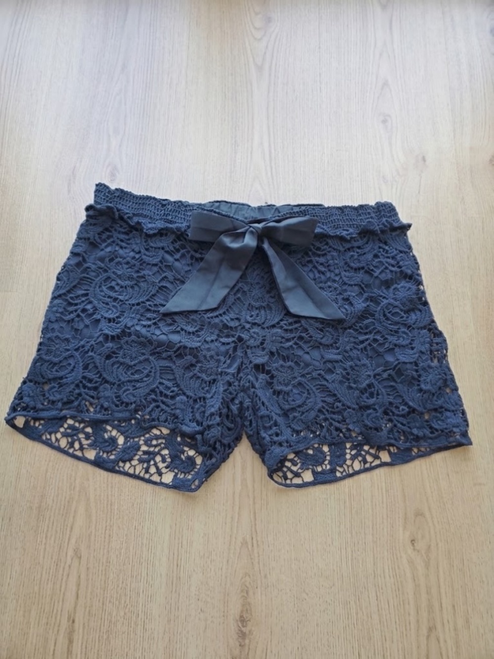 Black Crochet Lace Bow Tie Waist Shorts Large